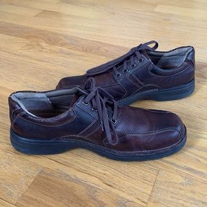 Men’s Clarks Casual Lace-Up Leather Dress Shoes
